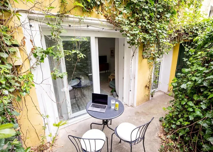 Hideaway With Terrace * Berlim