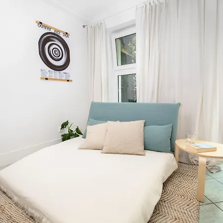 Hideaway With Terrace דירה